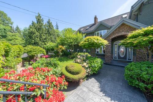 Coquitlam 5bed/3bath Luxury home + swimming pool - Coquitlam