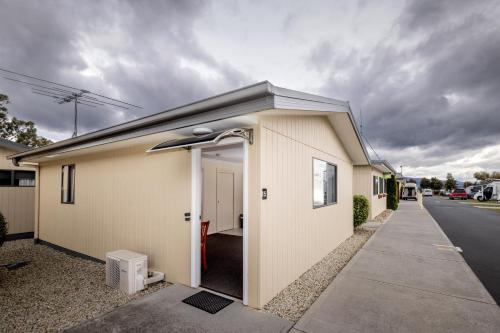 One-Bedroom Chalet - Disability Access