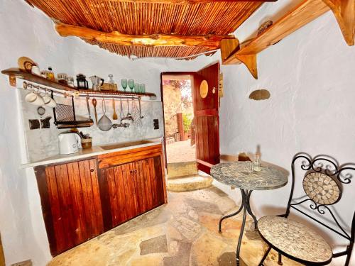 Facilities, Natura cottages in Makris Gialos