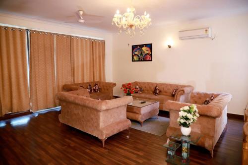 Divine India Service Apartment 2Bhk, 2A Saket