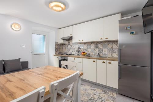 Mediterranean house Markoc new renovated! in Белі