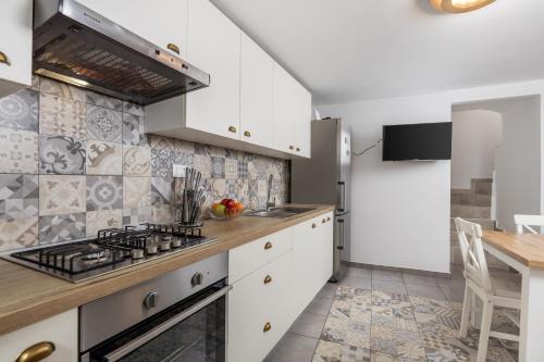 Mediterranean house Markoc new renovated! in Белі