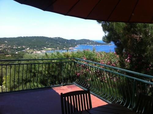 Maison 4 chambres , 8 personnes. gîte à louer Pozzaccio