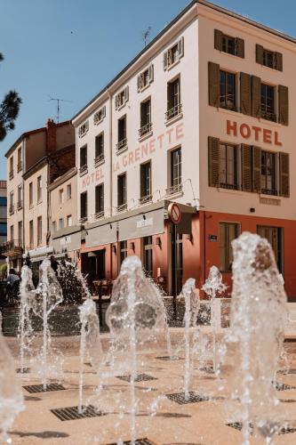 Mage hôtels - Hôtel la grenette - Hotel - Roanne