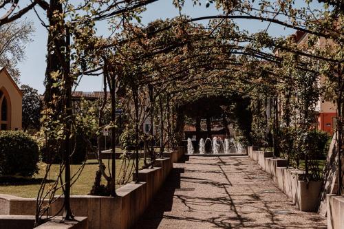 Mage hôtels - HÔTEL LA GRENETTE (Mage hotels - HOTEL LA GRENETTE) in Roanne