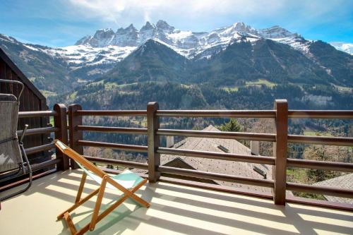 balkon/terras, Triplex overlooking the village - terrace & bbq in Champery