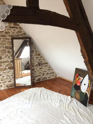 CHAMBRE ROMANTIQUE CHEZ L'HABITANT à LAMBALLE