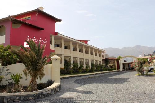 Tampilan eksterior, Hotel Santantao Art Resort in Porto Novo