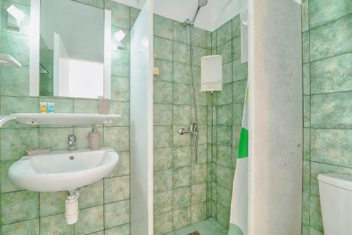 Pavlos Place - image 5