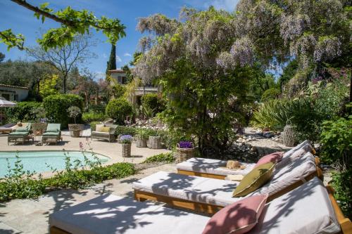 Úszómedence, Hotel Les Messugues in Saint-Paul-de-Vence