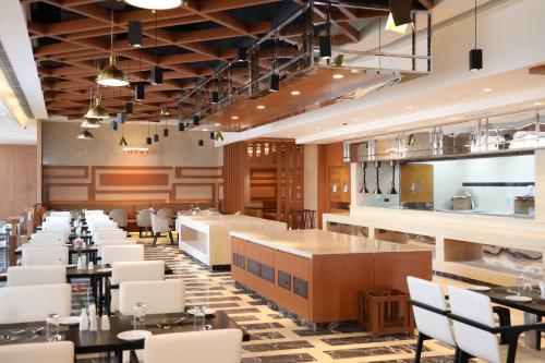 Ravintola, Regenta Central RS Chennai OMR in Chennai