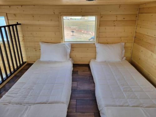 080 Tiny Home nr Grand Canyon South Rim Sleeps 8