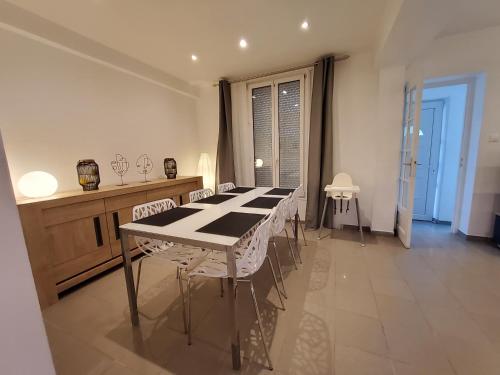 Létesítmények, Charmante villa proche de la gare et de Paris in Les Pavillons-sous-Bois