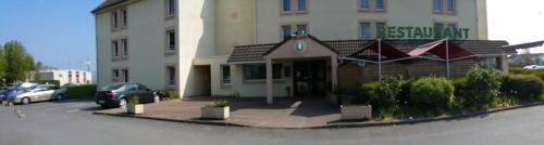 Exterior view, Hotel Motelia in Moissy-Cramayel