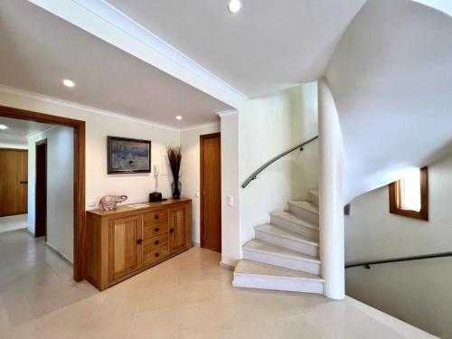 Vilamoura Amazing Golf Villa With Pool by Homing - image 5