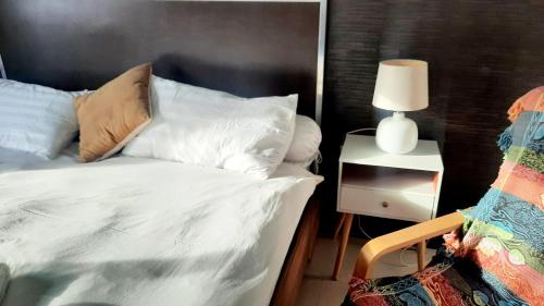 1 queen bed
