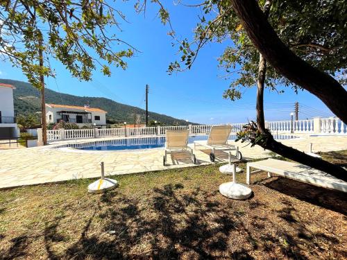 สวน, Nysa7 in โปมอส