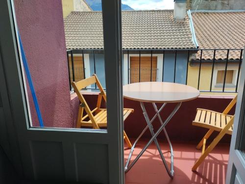 Luminoso, céntrico y silencioso apartamento, Jaca (fotografie 11)