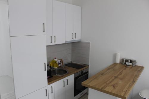 Konyha, Jelena apartment Bar in Bjelisi