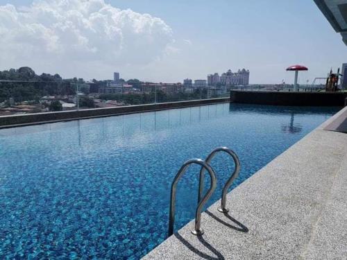 Swimming pool, Inadh Suites @ Icon Residence With Pool in Kuala Terengganu