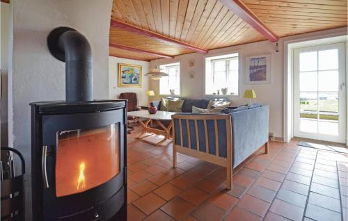  5 Bedroom Stunning Home In Øster Assels in Ljørslev