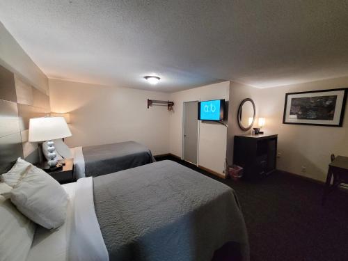 Budget Host Inn Niagara Falls - image 14