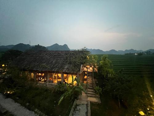 Tiệm Cà Phê Mer Homestay & Coffee Mộc Châu