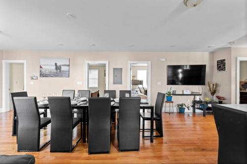 555-2 6BR Quincy - Spacious Apt near Perry Beach detail