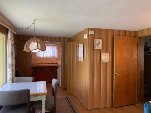 Amber Lantern One-Bedroom Cottage