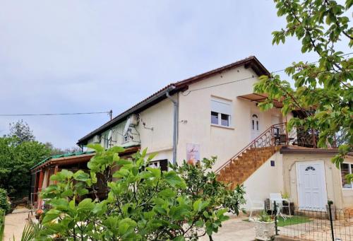 STUDIO APP & Beauty Loza, Zambratija (foto 7)