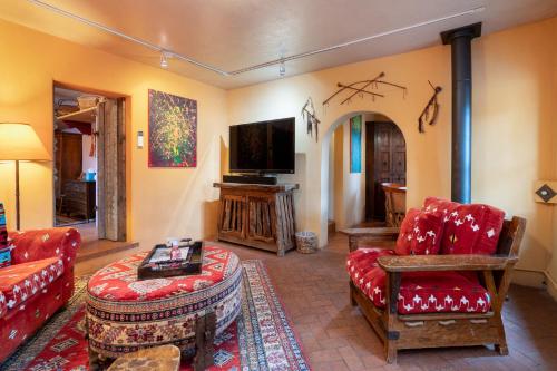 Bonitas Casita 2 Bedrooms Patio Hot Tub Pet Friendly Sleeps 4 - image 12