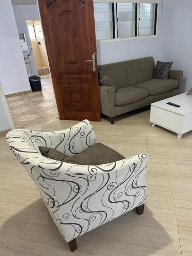 Accra, Ghana - Home Away from Home in Teshie-Nungua, Akra (zdjęcie 8)