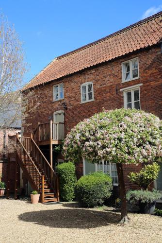 The Barn @Bourne Eau House