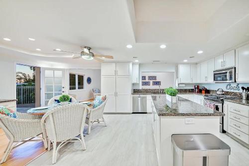 1185 Tamarack home 1185 Tamarack home