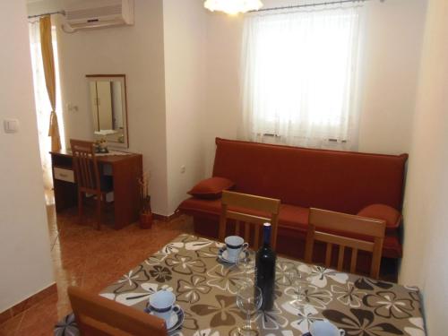 Apartment in Dramalj with sea view, balcony, air conditioning, WiFi 4623-6, Dramalj (fotografie 8)