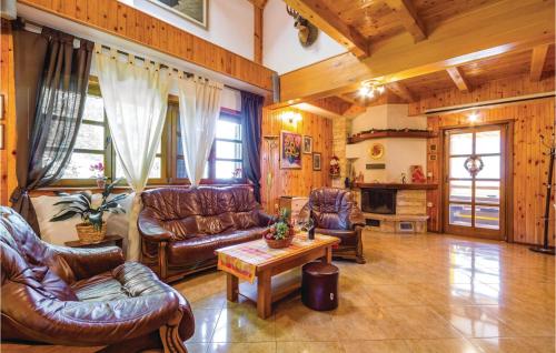 Amazing Home In Cujica Krcevina With Sauna