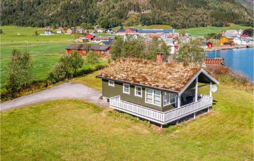 Hotelli välisilme, 2 Bedroom Lovely Home In Fjærland in Fjaerland