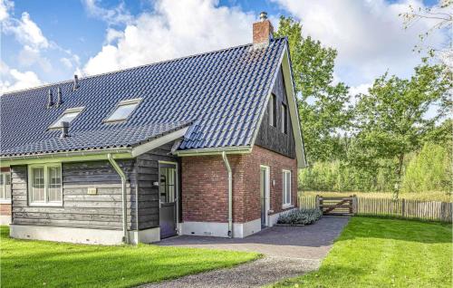 Gorgeous Home In Rijssen With Wifi