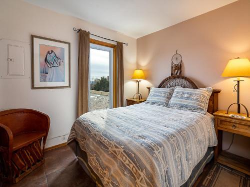 Vista La Sierra 2 Bedrooms Flat Screen TV Pet Friendly Sleeps 6 - image 3