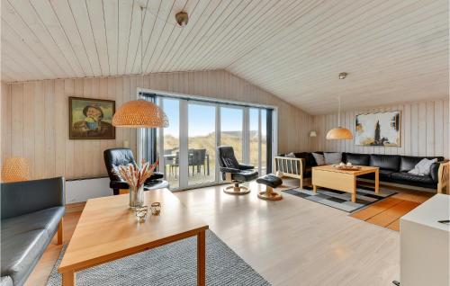 Beautiful Home In Hvide Sande With Ethernet Internet