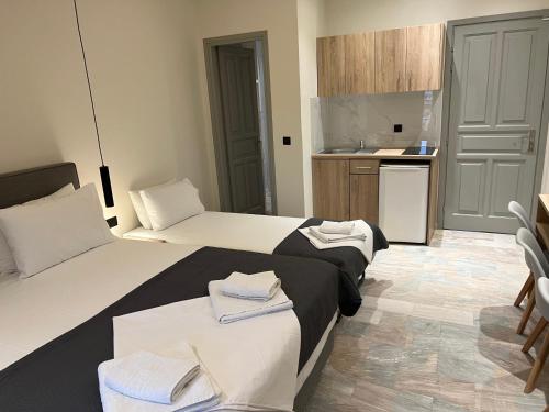 Saint Spiridon Hotel - image 6