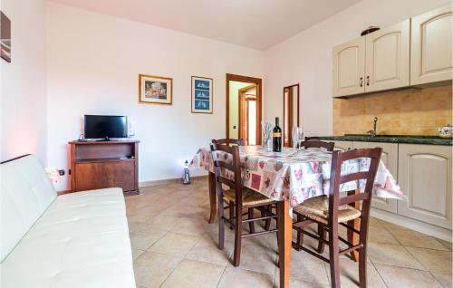  Amazing Apartment In Torpè With Kitchen in Torpè