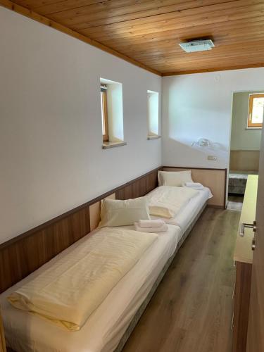 Hotel-Garni Seestrand in Zell am See, Österreich