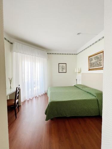 Hotel Piccadilly - image 12