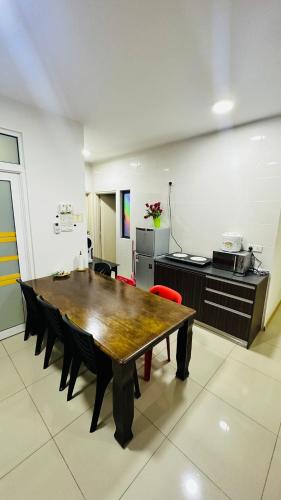 Kitchen, Vista Alam Roomstay Homestay in Shah Alam