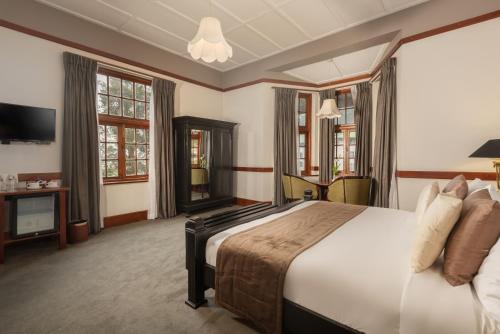 Grand Hotel Room Type - Deluxe Room