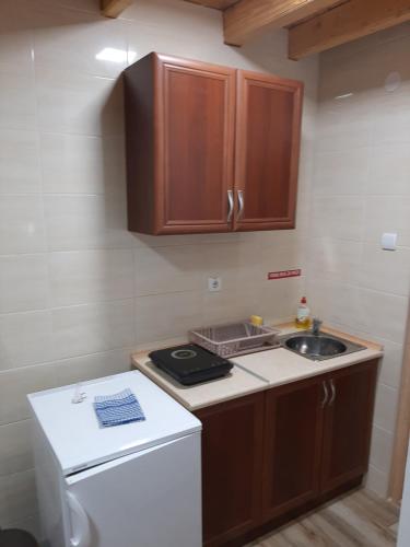 Vila Kula in Crni Vrh