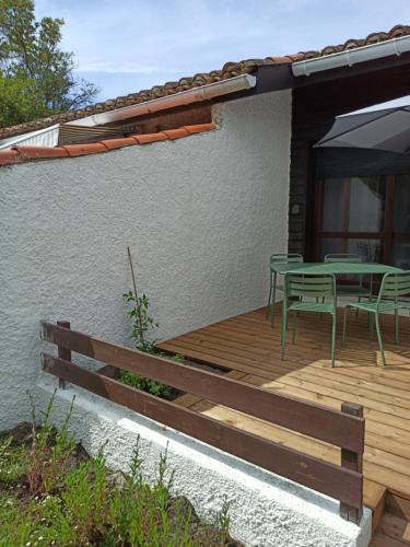 บริการและสิ่งอำนวยความสะดวก, Charmante villa patio proche de l'océan (Charmante villa patio proche de l'ocean) in แซโญส