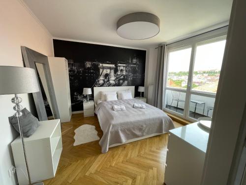 BUDACASTLE PANORAMIC LUXURIOUS FAMILY APT, FREE PARKING included, Будапешт