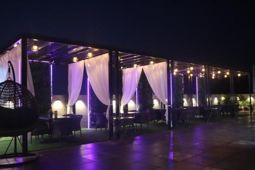 Hotel Pradeep Star Inn in Gorakhpur